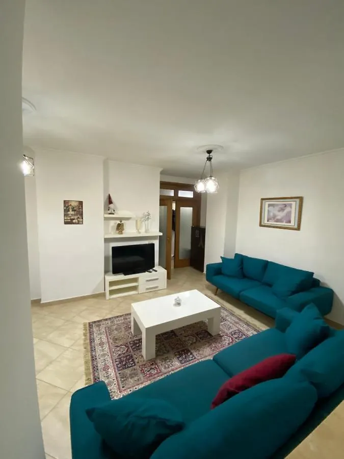 Chlo Apartment 3 Tirana