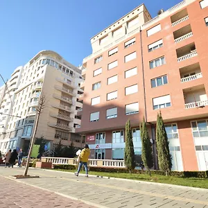 Oresti Center Τίρανα